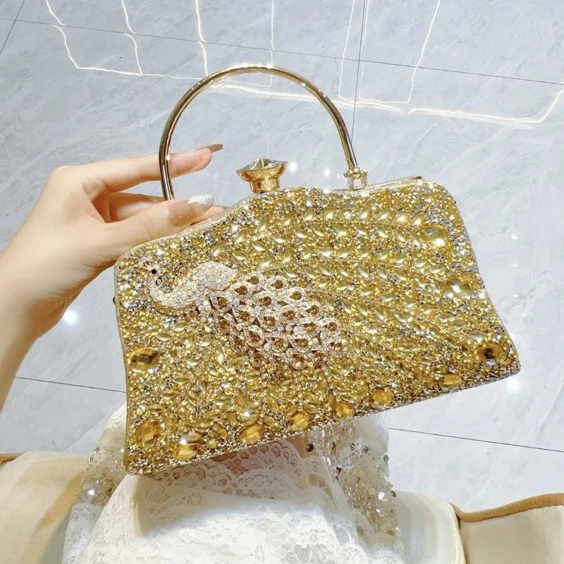 New Full Diamond Handbag with Advanced Sense Handheld for Party Shoulder Crossover Banquet Bag Celebrity Banquet Bag R250320