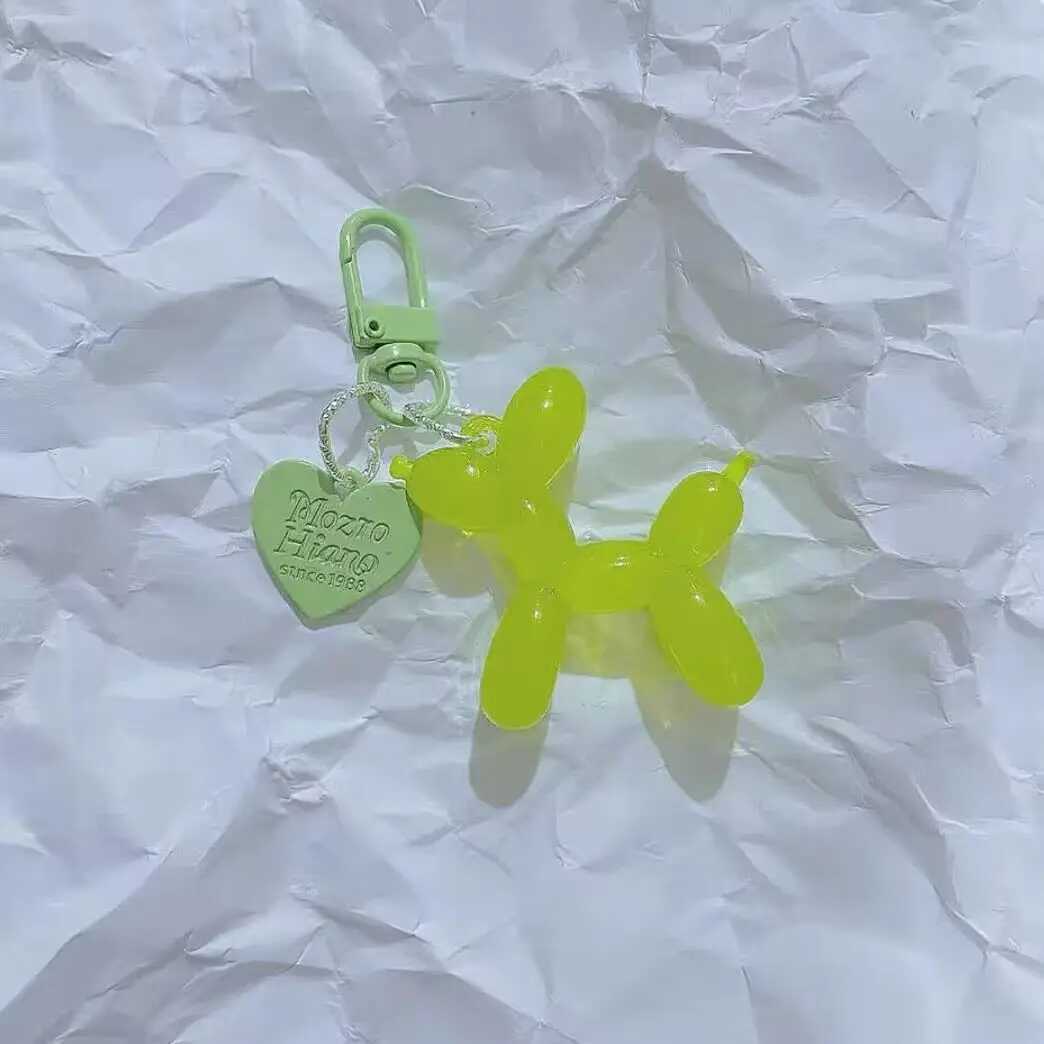 Cute acrylic cartoon balloon dog keychain female Y2k bag pendant couple car keychain jewelry gift decoration accessoriesXJ250319