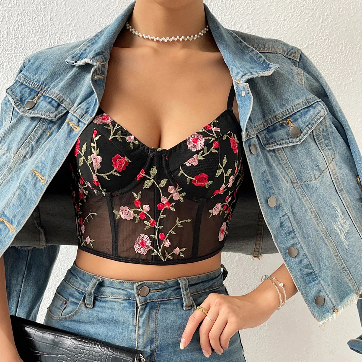 Beauty Floral Embroidery Bustier Black Crop Top with Buckle Halter Tank Tops Female Lingerie Corset Womens Slim Strap Camisole 250319