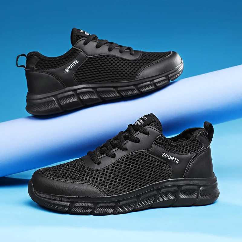 2022 New Mens Shoes Lightweight and Breathable Comfortable and Casual in Summer Outdoor Running Shoes Sports TrainingW250320