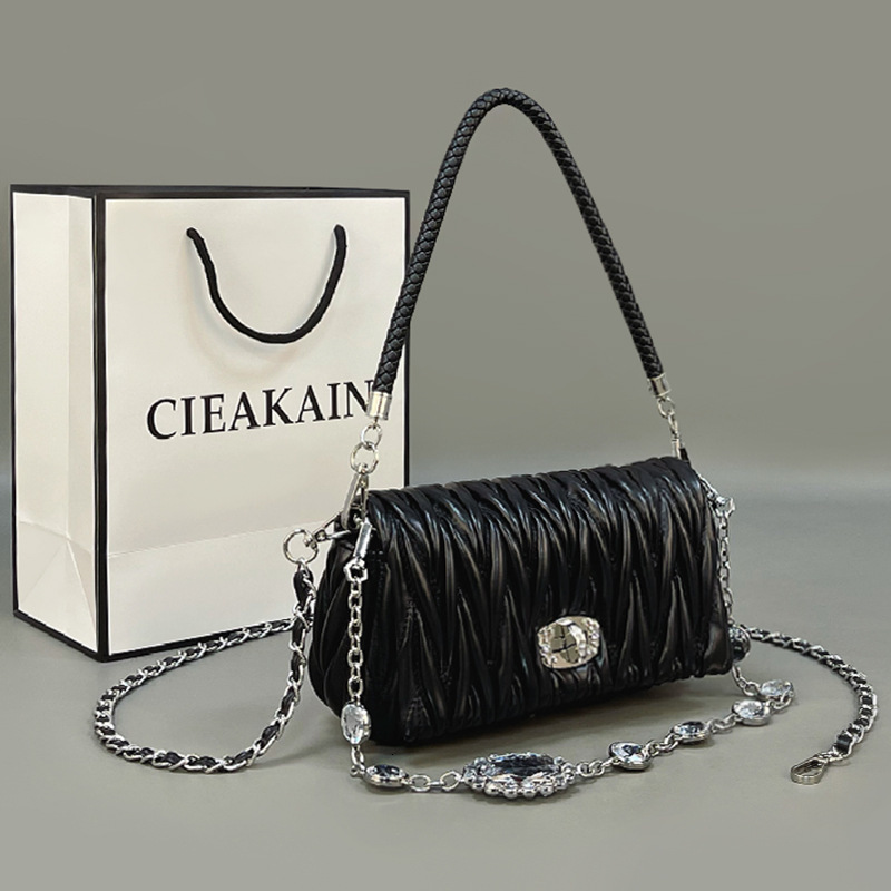 Niche New Autumn Women's Fashion Diamond Square Single Shoulder Diagonal Cross Chain Small Bag