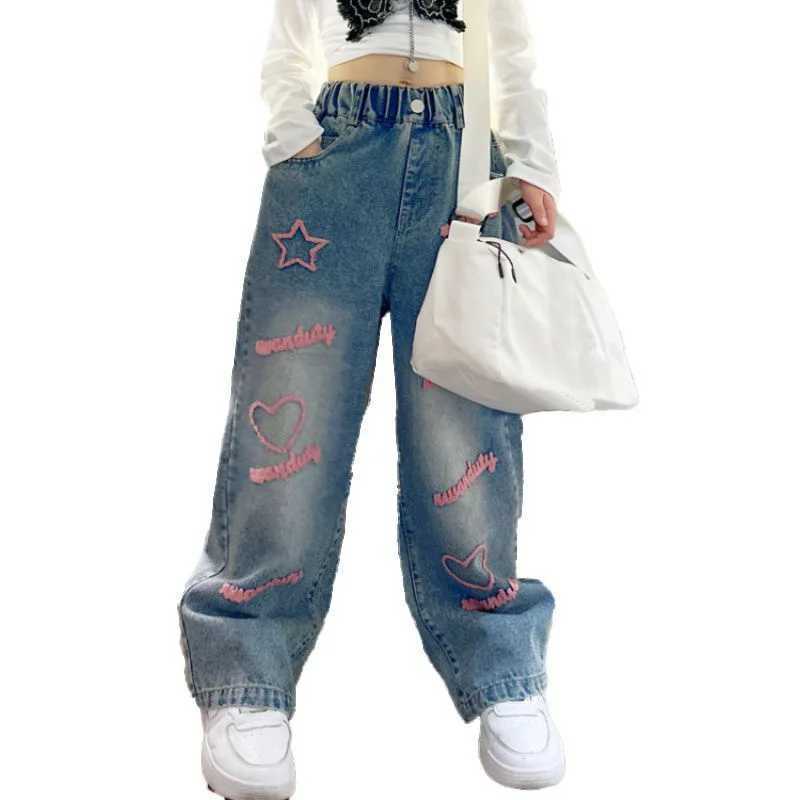 Girls School Wide Leg Pants with Heart Star Design Casual Loose 2024 Kids Fashion Long Jeans Children Korean Style TrousersT250326