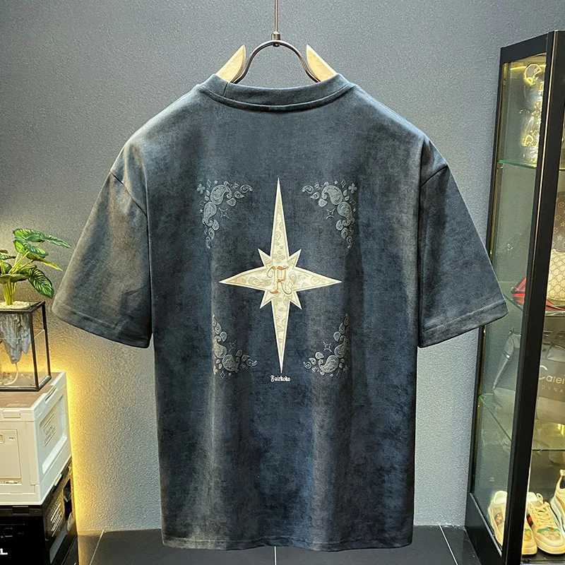 2014 Summer New Lightweight Luxury Mens Short Sleeve Fashion Embroidery High end Loose Large Size Leisure High Density HaT250319