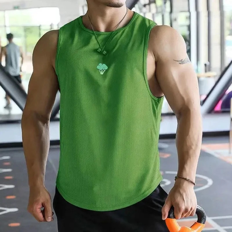 Mens Fitness Gymnastics Tank Top Summer Fashion Running Training Quick drying Sports Sleeveless Basketball Tshirt 250320