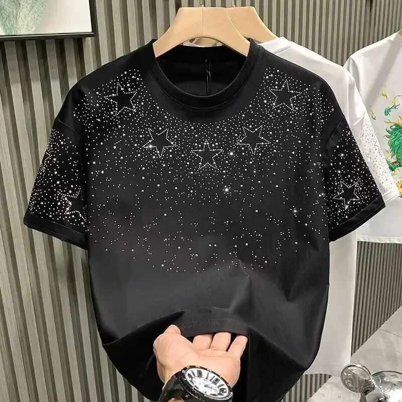Summer Rhinestone Rivet Mens T-shirt Round Neck Casual T-shirt Fashion Street 2025 Mens Summer Short SleeveT250319