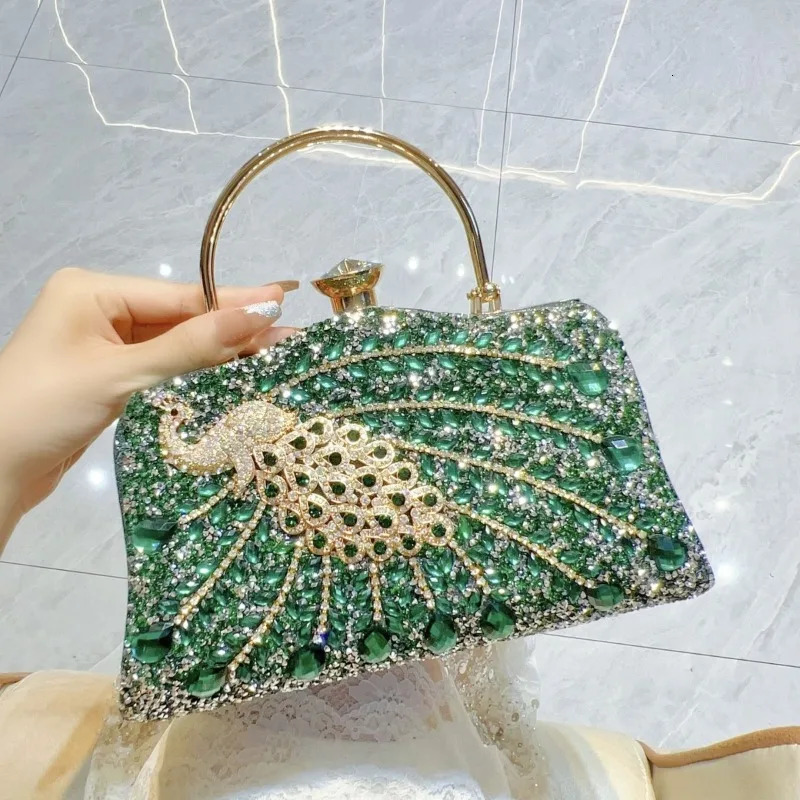 New Full Diamond Handbag with Advanced Sense Handheld for Party Shoulder Crossover Banquet Bag Celebrity Banquet Bag R250320