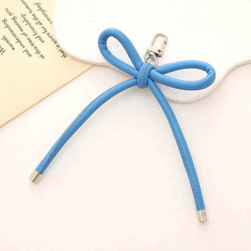 Korean Fashion Retro Leather Bow Keychain Harajuku Charm Bag Pendant Phone Pendant Accessories Y2K Jewelry KeychainXJ250319