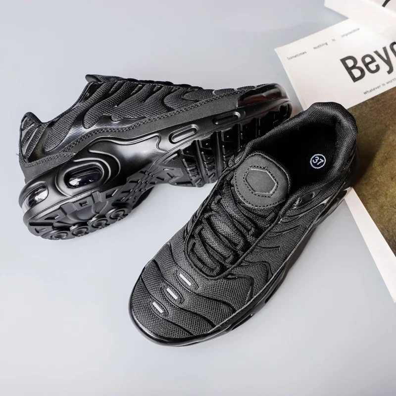 Mens Tennis Shoes Outdoor Running Marathon Cushioning Couple Sports Shoes 2025 New Mesh Comfortable Men Sports ShoesC250412