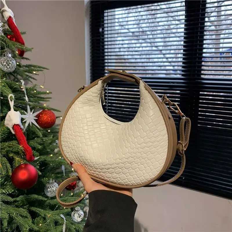 New Fashionable Simple Leisure Commuter Half Moon Bag Retro Handheld Shoulder Carrying Womens Bag Crossbody Bag Y250319