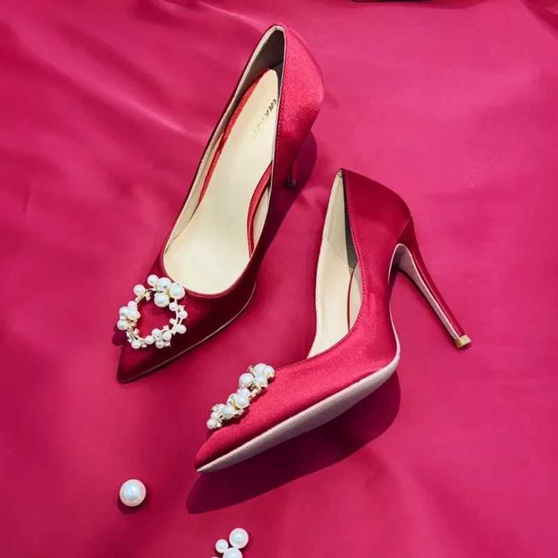 2025 Luxury White Red Black High Toe Pump Temperature Single Shoe Designer Bridal Maid Wedding Shoes Y250319