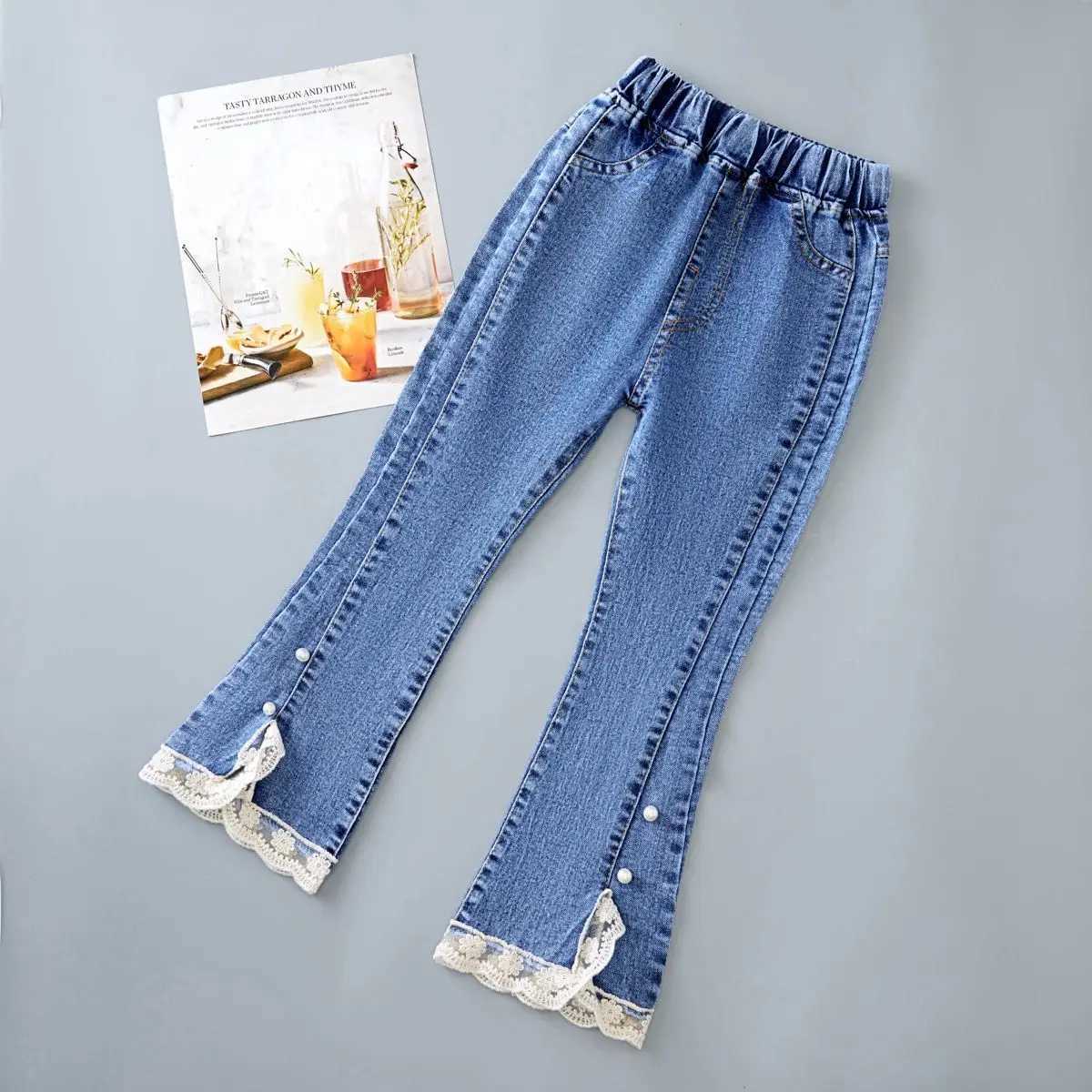 2025 Childrens Baby Girls Spring Jeans Elastic Childrens Bell Bottom Lace Bow Heart Pants Denim Autumn Trousers 4 5 8 10 12 13 Years OldT2502320