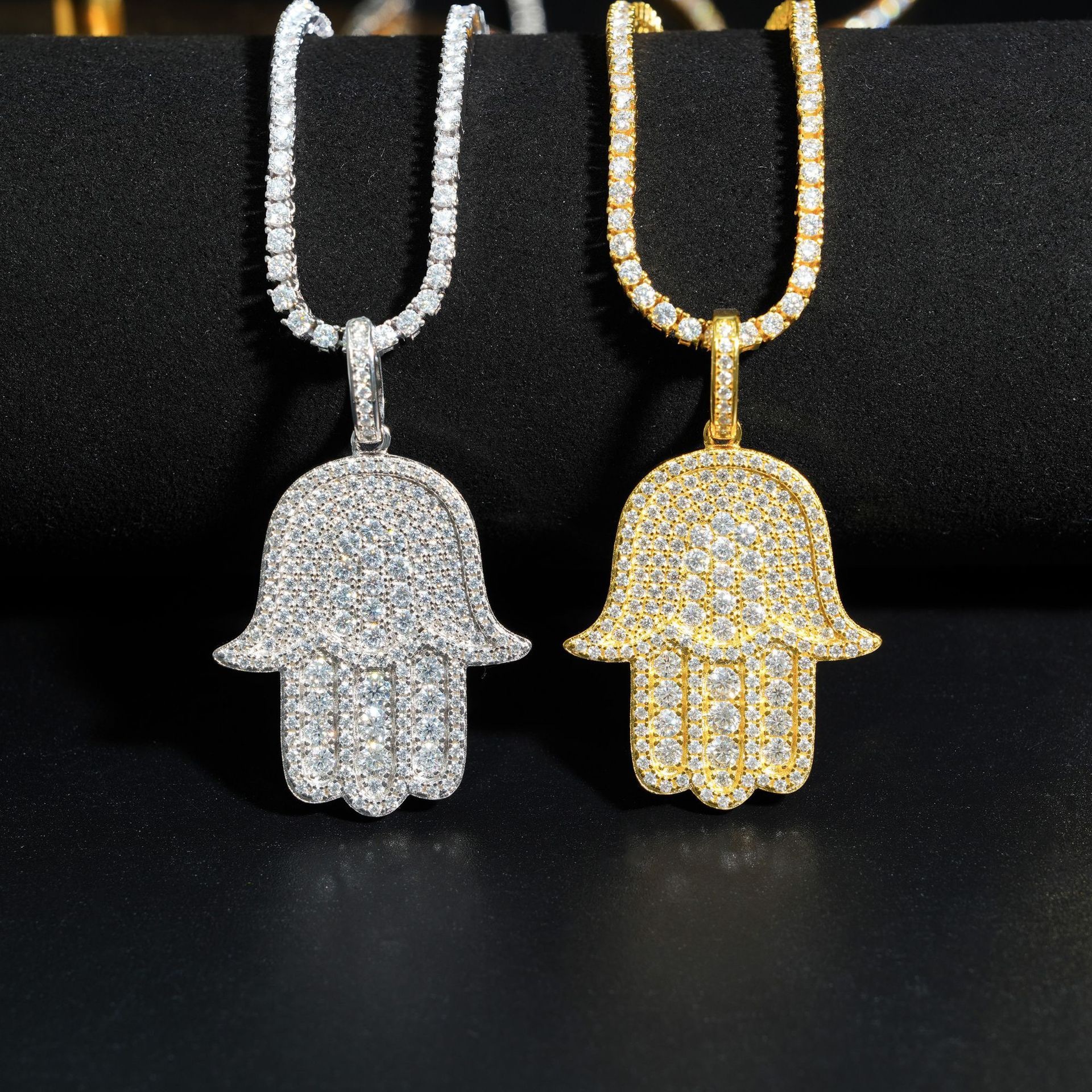 Hiphop Iced Moissanite Diamond Hamsa Hand Pendant 925 Sterling Silver Fatima Good Luck Charm Pendant Plated 14K Gold Pass Tester