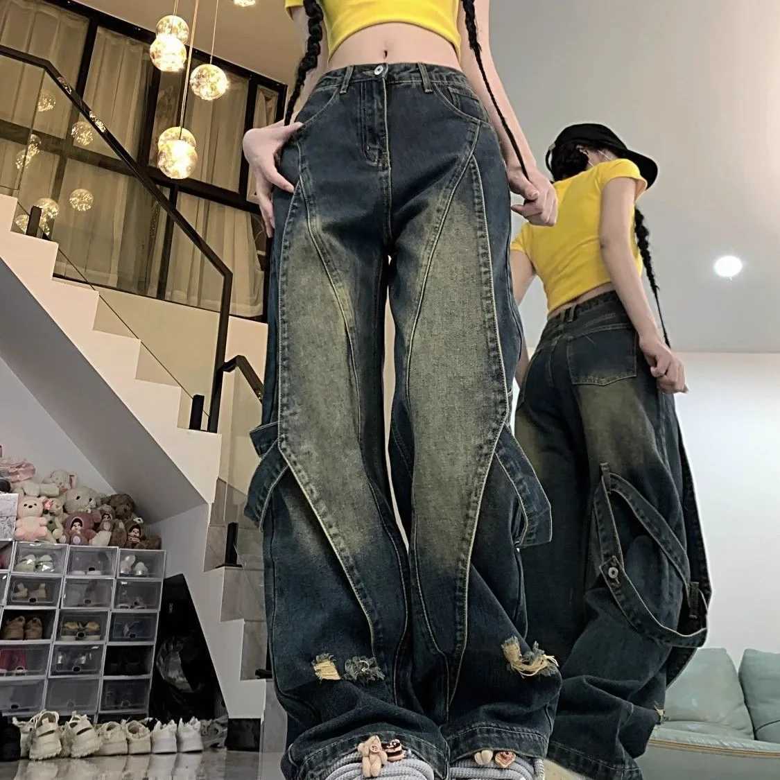2024 New Mens Jeans Heavy Duty Distressed Washing Yellow Mud Patchwork Design Sensibility High Street Straight Leg Bell BottomsT250319