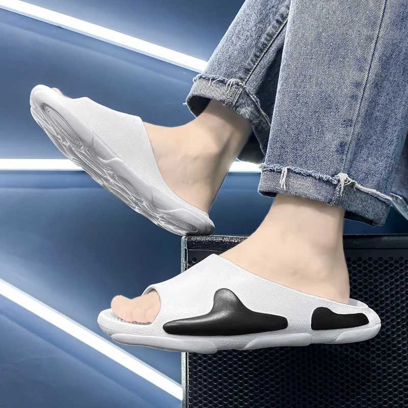 FI Mens Summer Lightweight Shoes Mens Wear N-Slip Sports Steps Shit Slide Trend Shoes Outdoor Indoor Flip Cover Y250320
