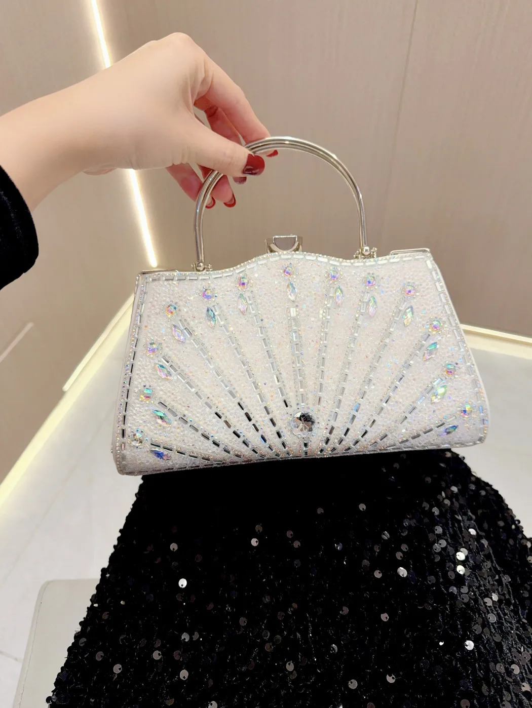 Women Rhinestones Top Handle Handbags Stones Evening bag Wedding Party Clutch Bridal Tote Ladies Metal Chains Crossbody Bags sac R250320