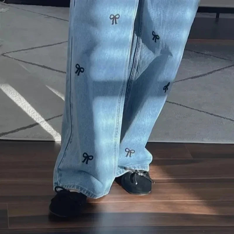South korea Chic Spring Sense Bow Embroidered High Waist Slimming Wide Leg Mopping Jeans Trousers Women 250319