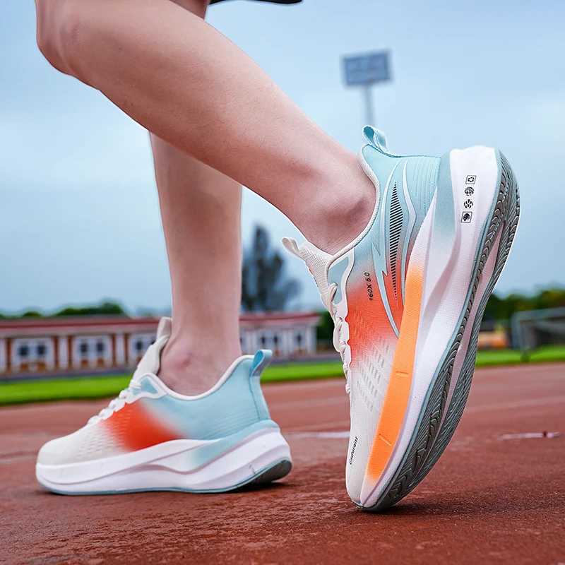 Breathable summer mens running shoes womens outdoor running shoes lightweight and comfortable sports shoes mesh sports training shoesW250320