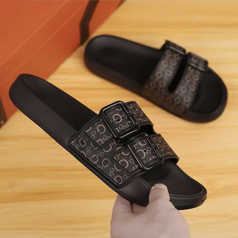 Mens leather sandals foldable mens sandals household slippers mens summer shoes mens slippers flip cover Y250320