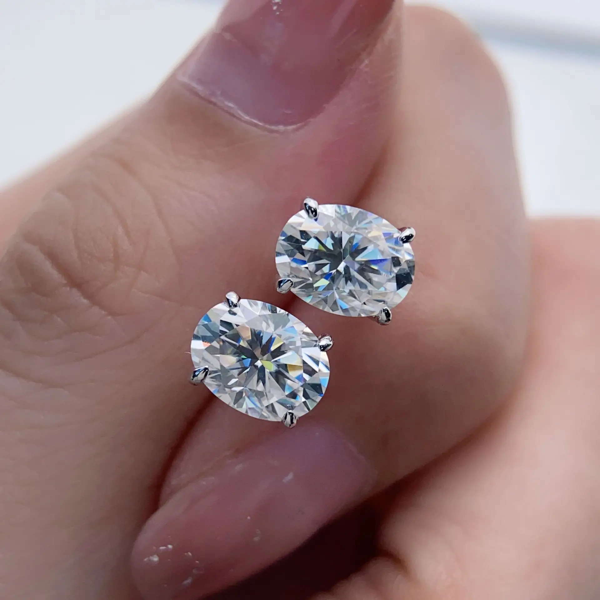 FEOBUR 2 Carat D Color Oval Moissanite Stud Earrings for Women 925 Sterling Silver Sparkling Egg Shaped Lab Diamond Ear Studs