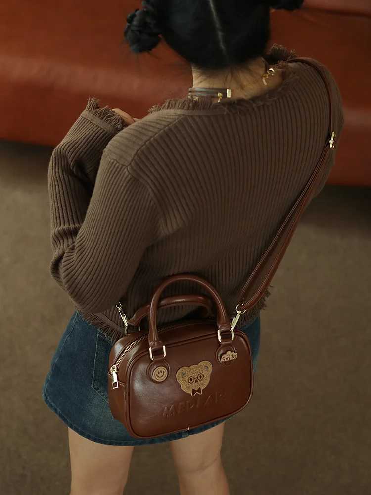 JIAERDI Harajuku Brown Messenger Bag Womens Retro Bear Embroidered Handle Cross Body Bag Womens Retro Cute Handbag Fashion Y250319