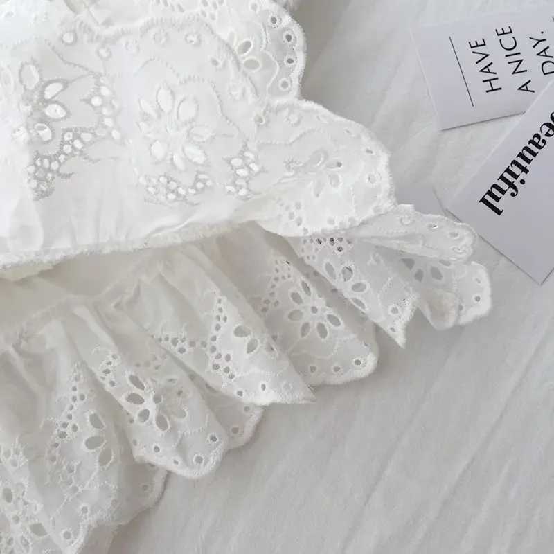 Girls shirt summer short sleeved cotton Korean hollowed out lace baby dress doll shirt childrens top whiteT250320