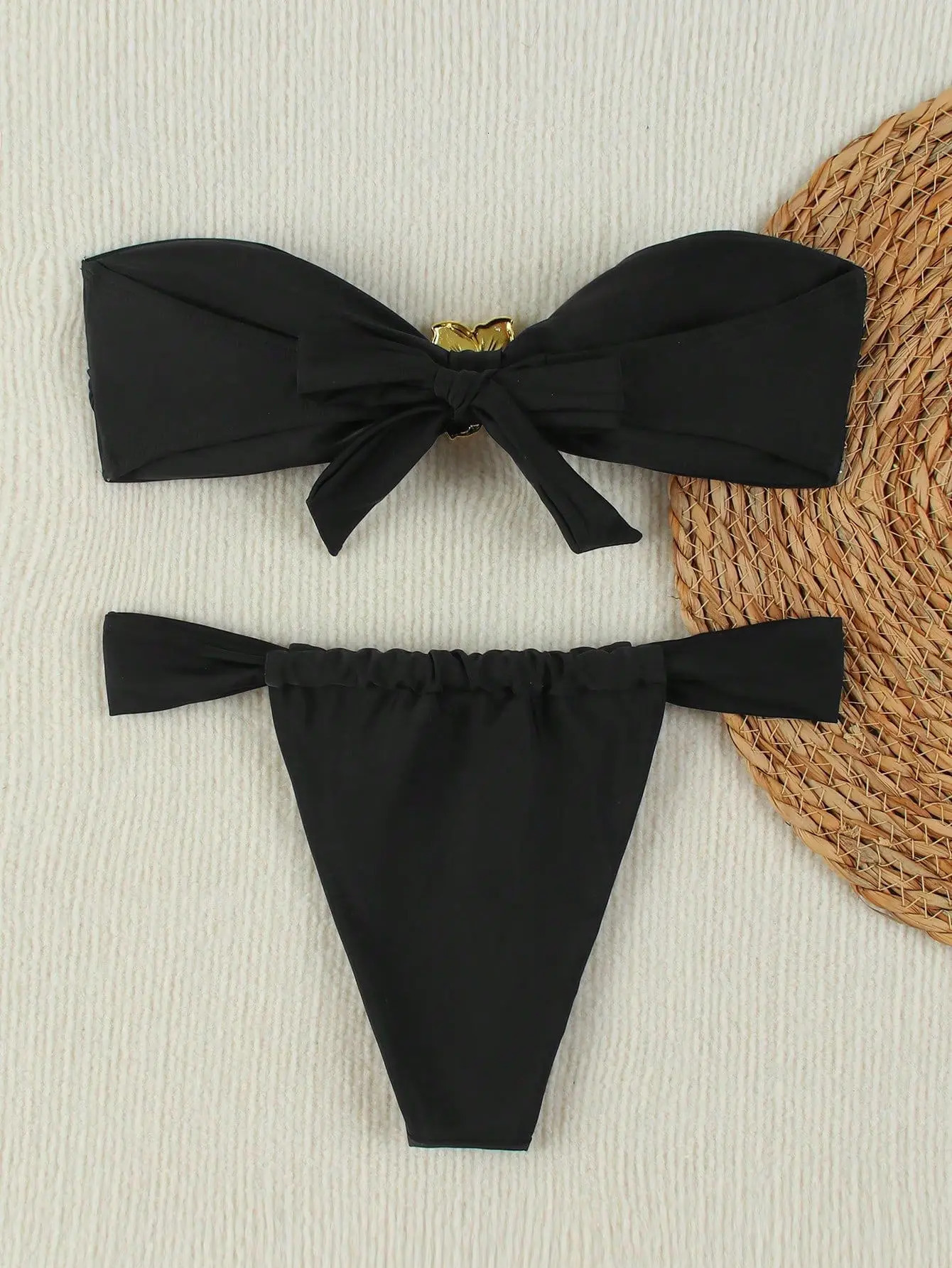 Sexy Cut-Out Bikini Set - Trendy Swimwear for Beach Goddesses Stunning Strapless Bikini Top Two-Piece Swimwear for Women 250320