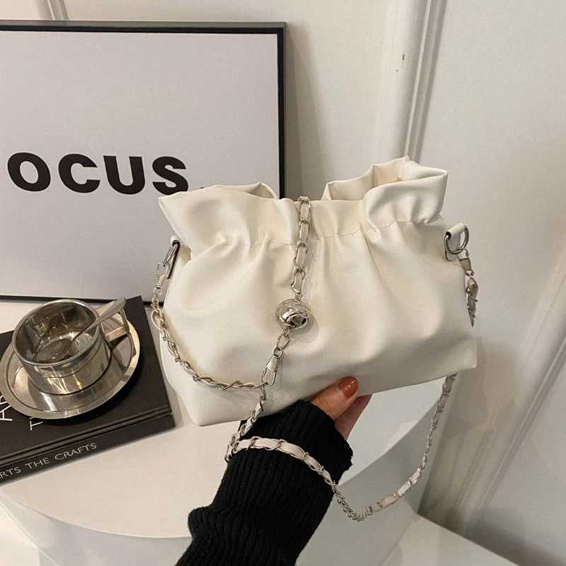 Womens Chain Bag Fashion Edition Classic Solid Color Cross Body Bag Drstring Shoulder Bag Silver Bucket Bag Y250319