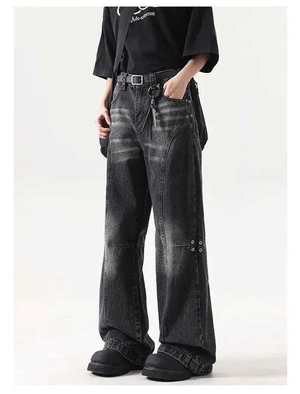 The street trend in the United States is a mix of hip-hop and personalized washed straight leg jeans loose and wide leg casual pants and y2k for both 