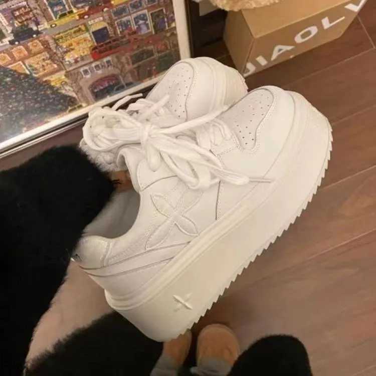 White Sneakers Women Off-white Shoes Designer Shoes Round Toe Platform Shoes Outdoor Causal Concise Sneakers for s SpringC250320