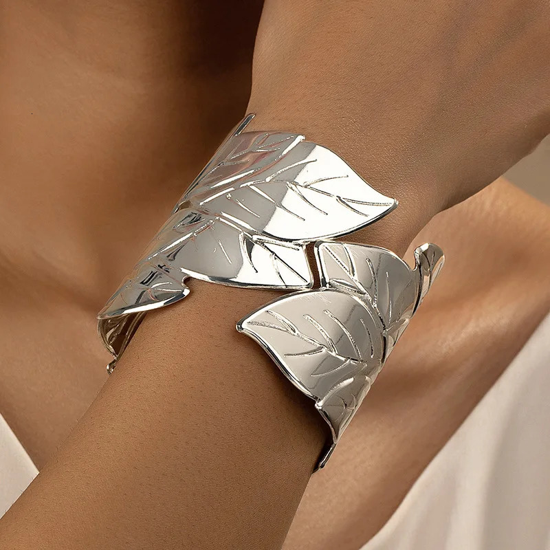 YANGLIUJIA Metal The Leaves Bracelet European American Style Personality Fashion Bracelet Ms Girl Travel Wedding Accessories 250320