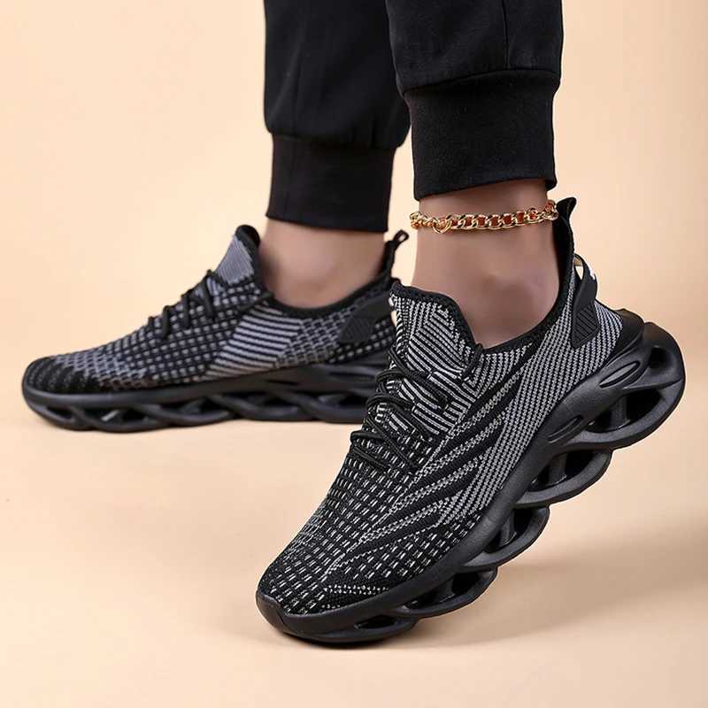 Black mens blade sports shoes anti slip outdoor sports mens running and walking shoes comfortable training tennis shoes size 39-46W250320