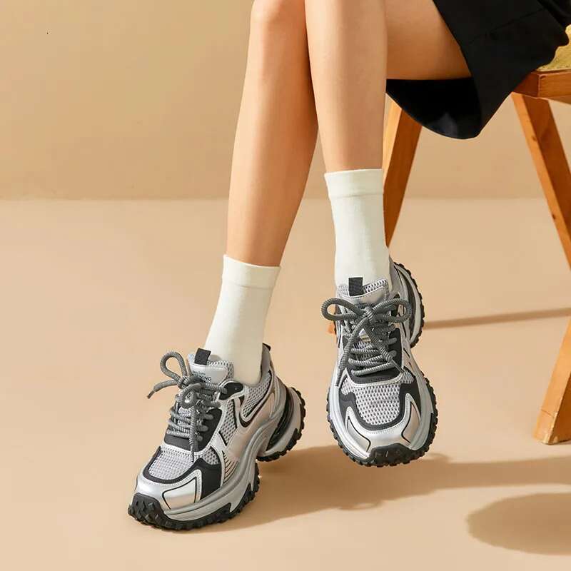 2025 With Box Designer shoes sneakers Women's tennis shoes Beautoday thick sole