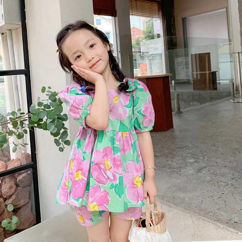 New Summer Girls Clothing Set Sweet Casual Flower Doll Shirt and Shorts Fashion Baby Clothing Childrens ClothingT250320