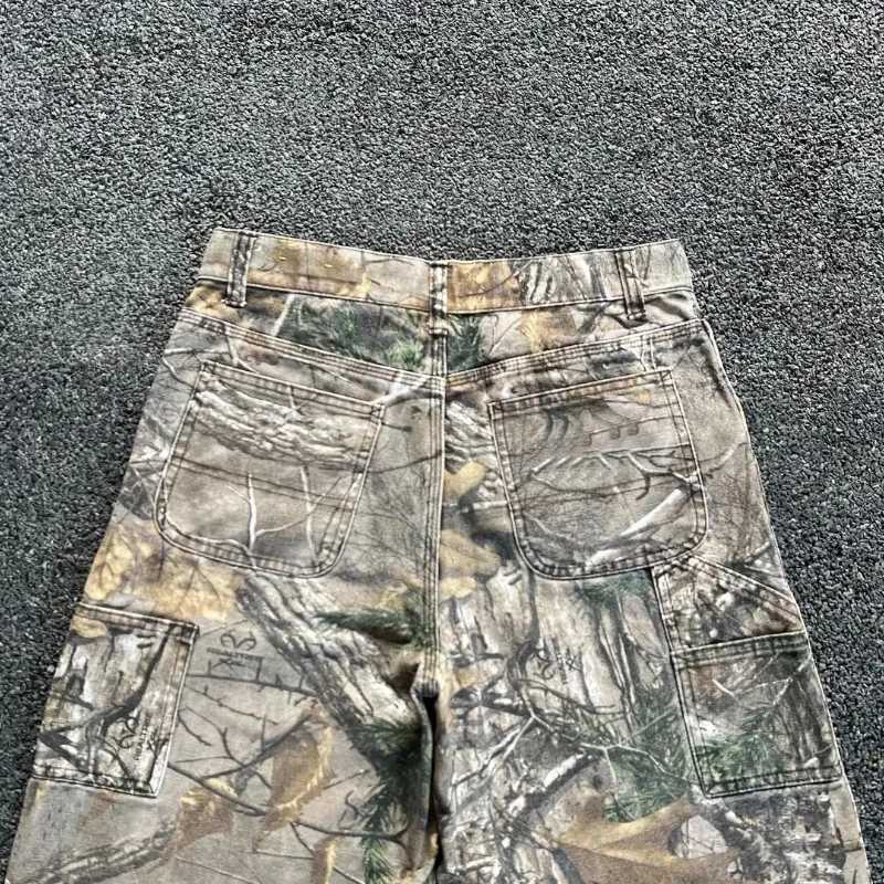 Camouflage cargo pants Y2K New American mainstream hip-hop skateboarding mens street clothing Gothic street super loose jeansT250319