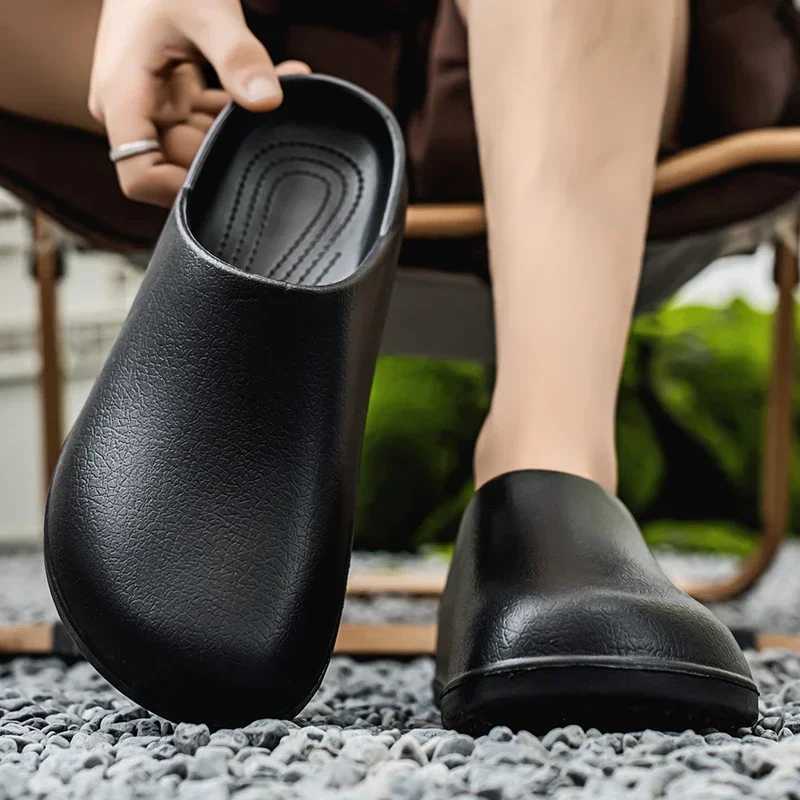 Mens Warm Slide Indoor Slide Garden Waterproof Chef Shoes Beach Sandals Pet Workers Outdoor Fishing Shoes Y250320