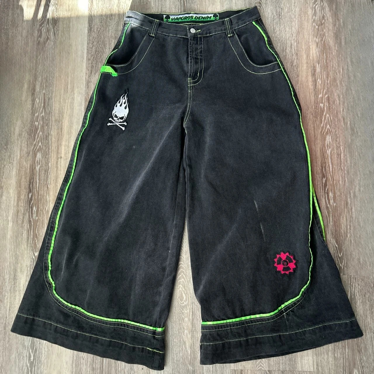 Streetwear Classic Large Pocket Jeans Mens Harajuku Womens Cartoon Pattern Embroidered Set Gothic Black Wide Leg Pants 250320