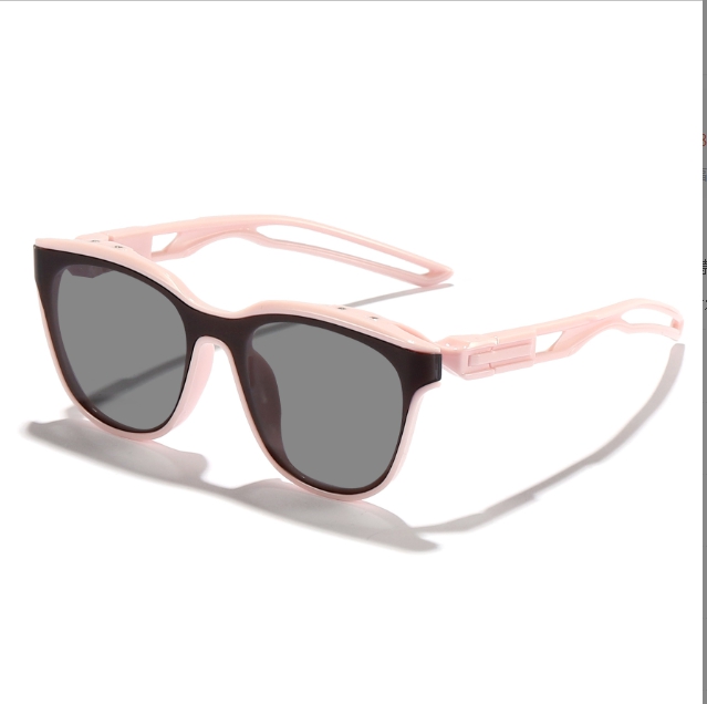 3-8 Years Kids Funny Sunglasses Retro Hollow leg Frame Boy Girl Travel UV Protection Eyeglasses Harajuku Outdoor Children Sunshade Glasses Z260305