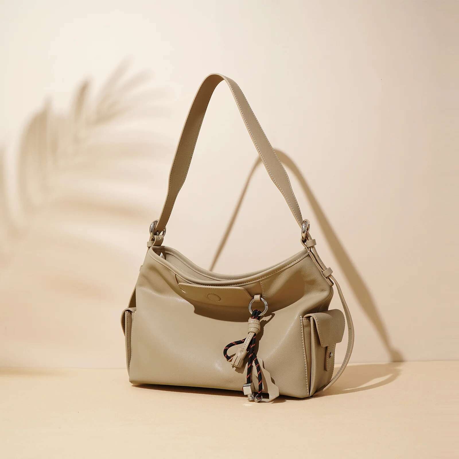 High-End Genuine Leather Bucket Bags For Women Fashion Versatile Commuter Shoulder Bag Solid Color Lady Handbags