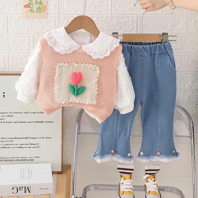 Spring and Autumn Preschool Girls 3piece Clothing Set Cotton Lace Bubble Sleeve Shirt Knitted Flower Vest Flange Jeans 250319