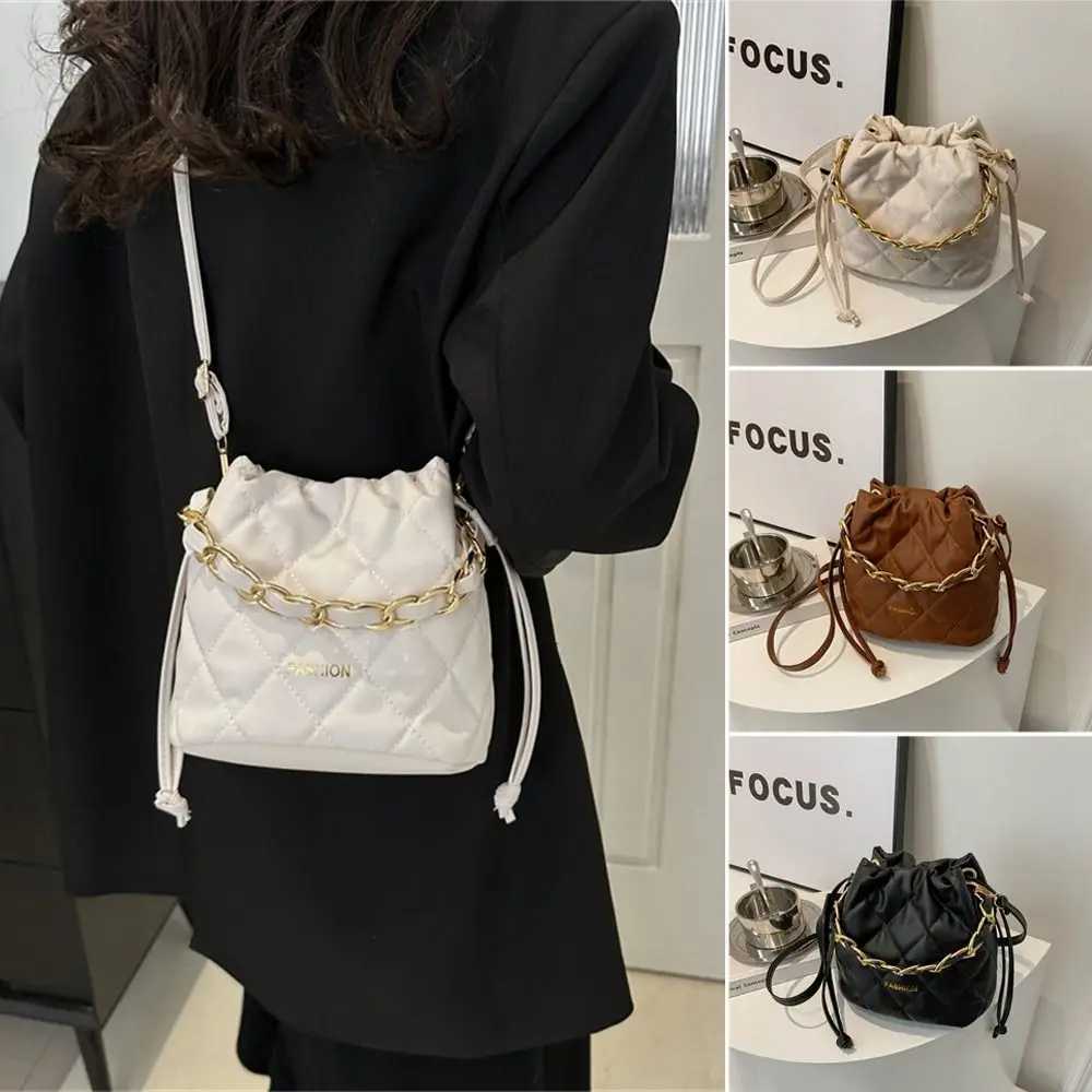 PU Leather Shoulder Bag Fashion Large Capacity Solid Color Cross Body Bag Chain Handbag for Women Y250319