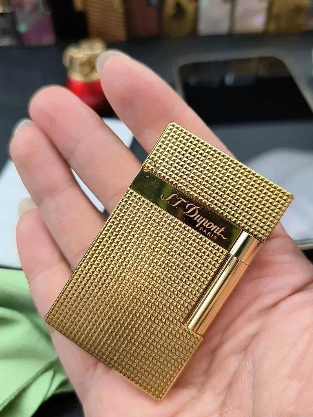 S.T. Dupont lighter classic Paris nail style crisp sound lighter top manufacturer quality gift for menC250319