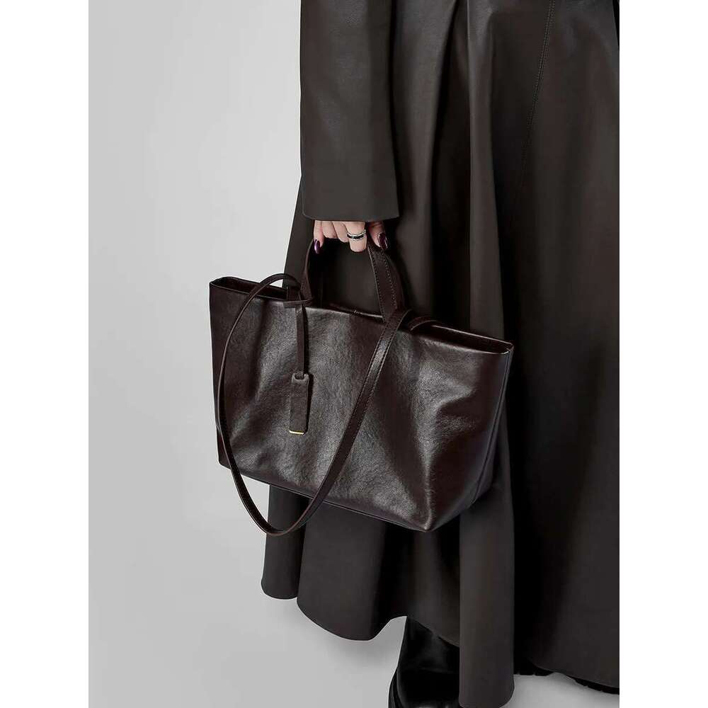 Woman Shoulder Soft Leather Large Capacity Square Fashion Tote Bag Korean Fashionable Handbag Shopping Underarm Bags