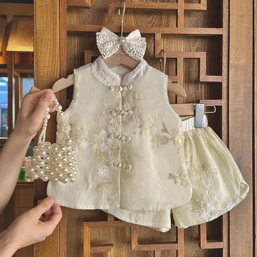 Summer childrens and girls twopiece clothing set retro floral print antique button sleeves blue elastic waist shorts baby 250319