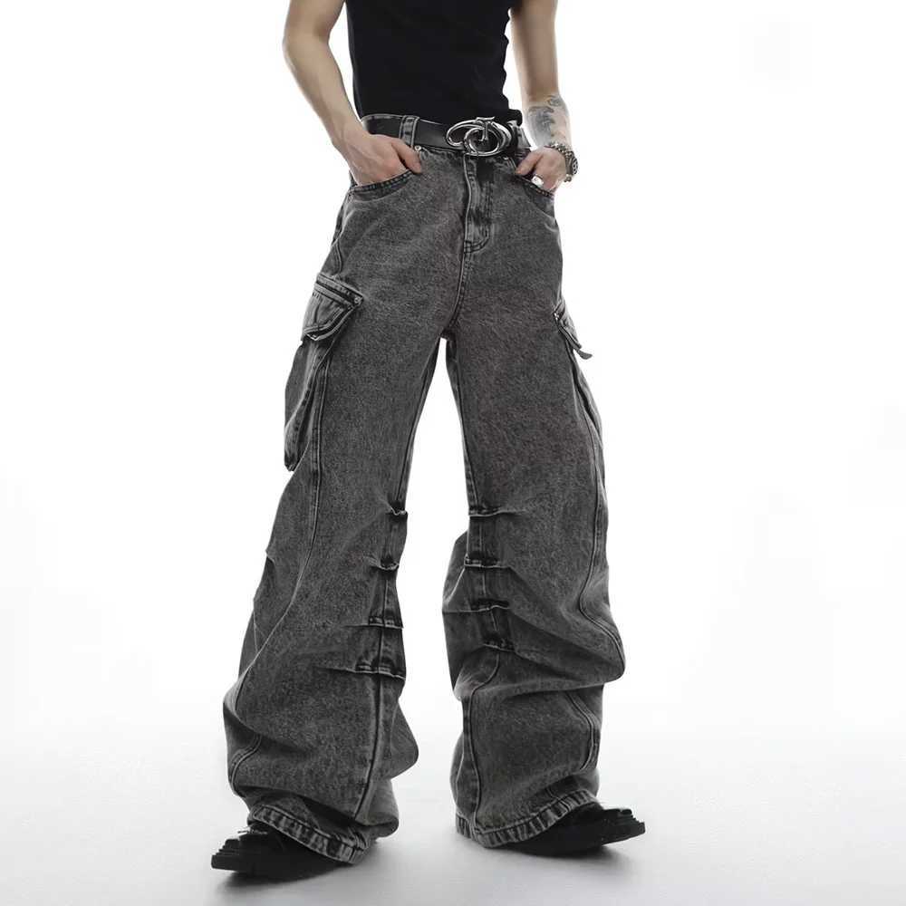Mens Y2k washed hazardous workwear jeans street style large pockets side wrinkles teenage trend personalized straight jeans 2024 new modelT250319