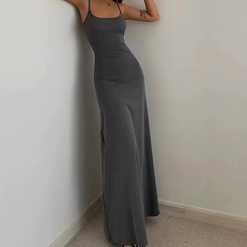 Fashionable Minimalist and Casual Style The Suspender Long Dress Is Super A- shaped with a Curvy and Stylish Figure The S-w 250319