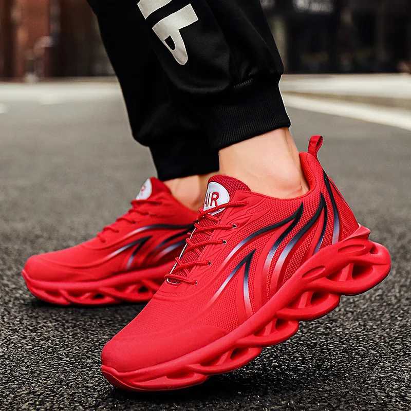 Mens flame printing sports shoes flight weaving sports shoes comfortable running shoes outdoor mens sports shoesW250320