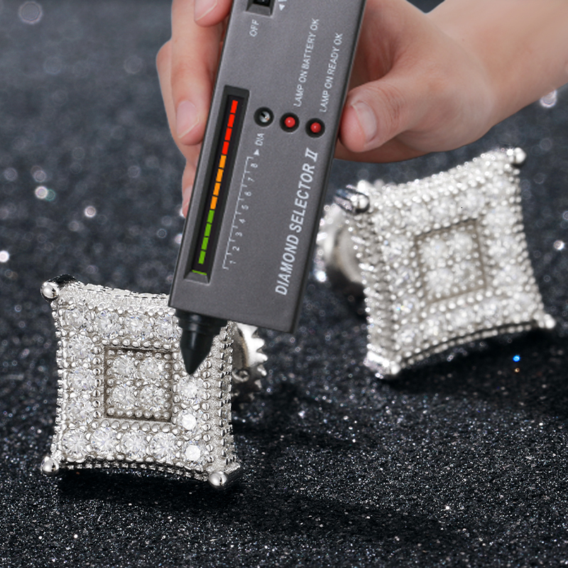 TUHE Unisex Test Passed Square Ice out Moissanite Earring Classic Silver 925 Fashion Earrings Engagement Gift