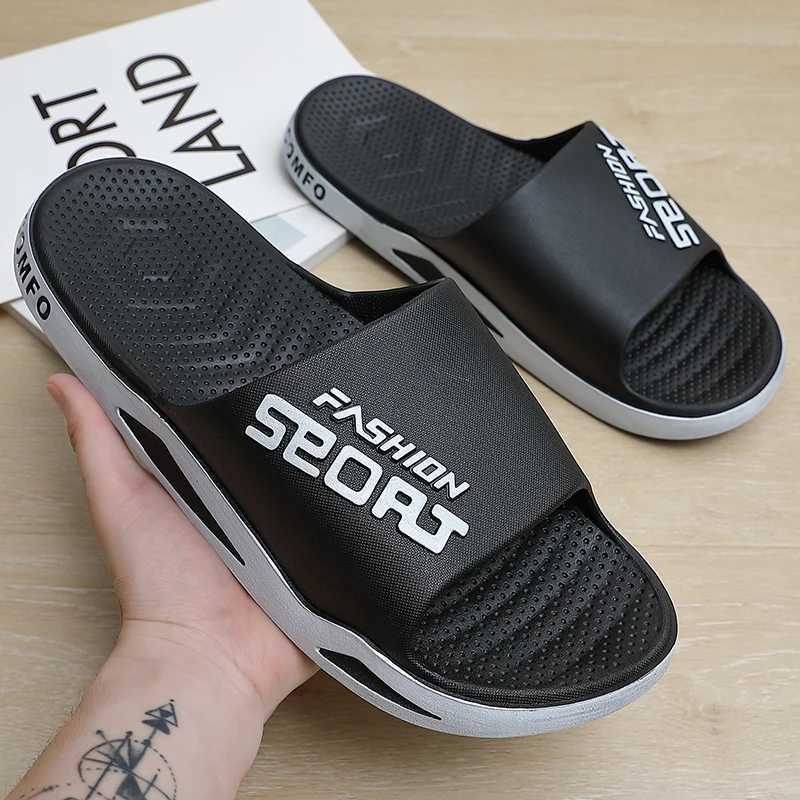 Fi Mens Summer Slippers Indoor Sports Style Thick Bottom Lightweight Breathable Bathro Outdoor Beach Cfort Shoes Y250320