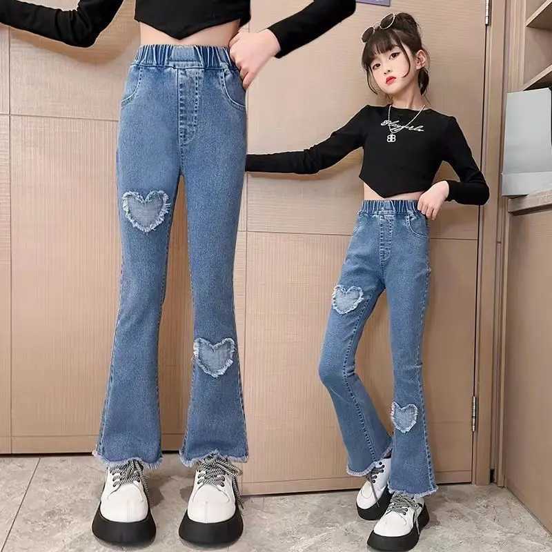 2025 Childrens Baby Girls Spring Jeans Elastic Childrens Bell Bottom Lace Bow Heart Pants Denim Autumn Trousers 4 5 8 10 12 13 Years OldT2502320