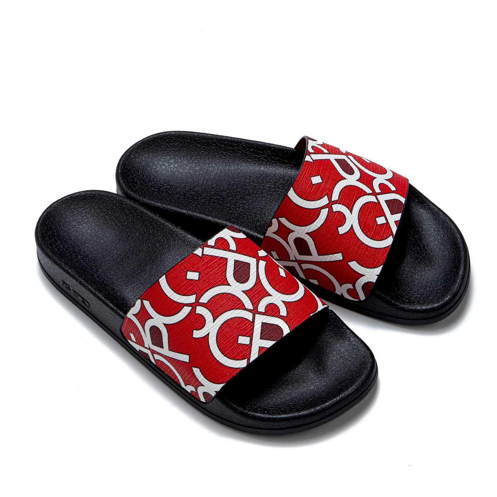 PG New Fiable Classic Simplicity Wens Slippers PVC Material Letter Printing Outdoor Casual Flat Bott Slippers Y250320